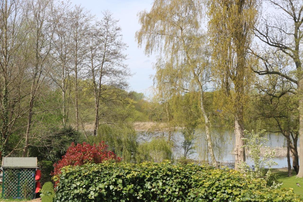 Ferienwohnungen Am Schwanensee เพลิน ภายนอก รูปภาพ
